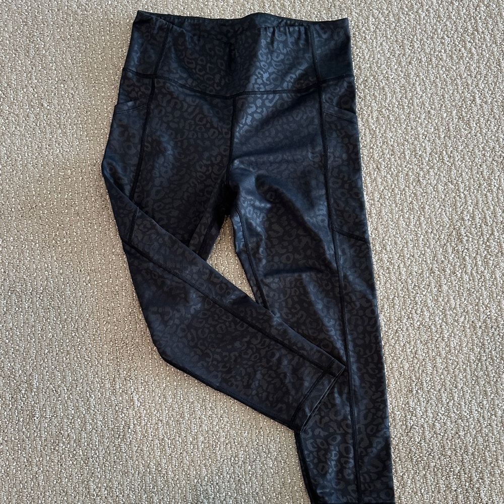 KIAVA Black Leopard Print Capris